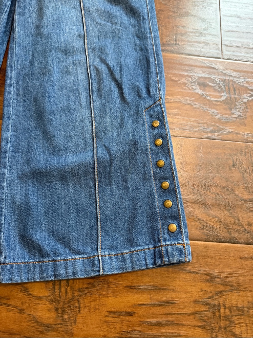 Pilcro and the Letterpress Wide-Leg Cropped Jeans with Button Side Hem - Picture 7 of 13